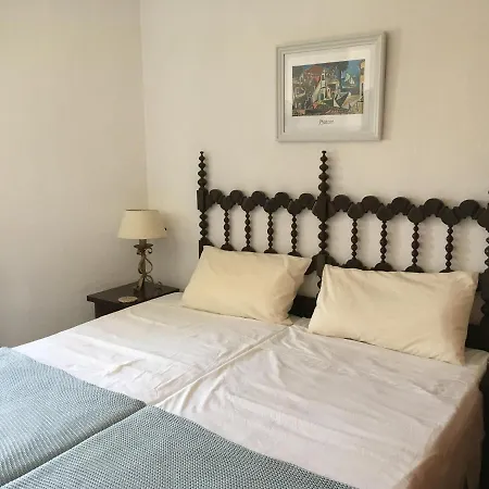 First Line, To The Beach, 1 Bed , Sleeps